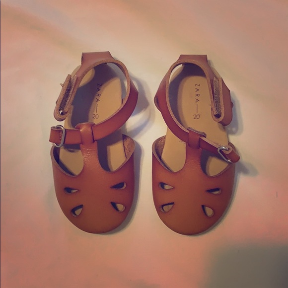 baby sandals 3.5